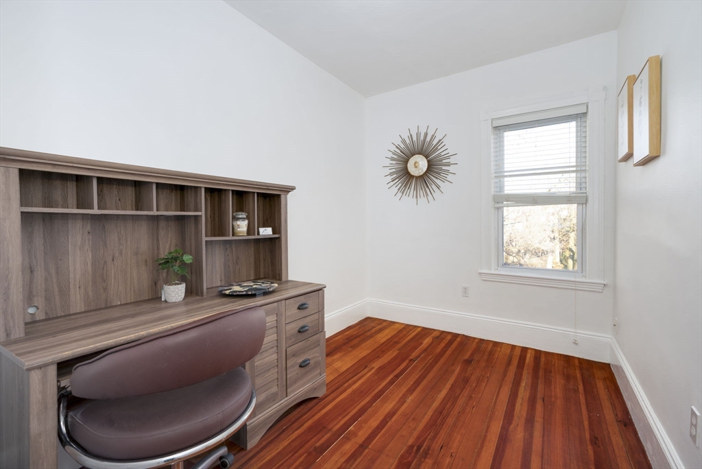 122 Brook Rd # 2