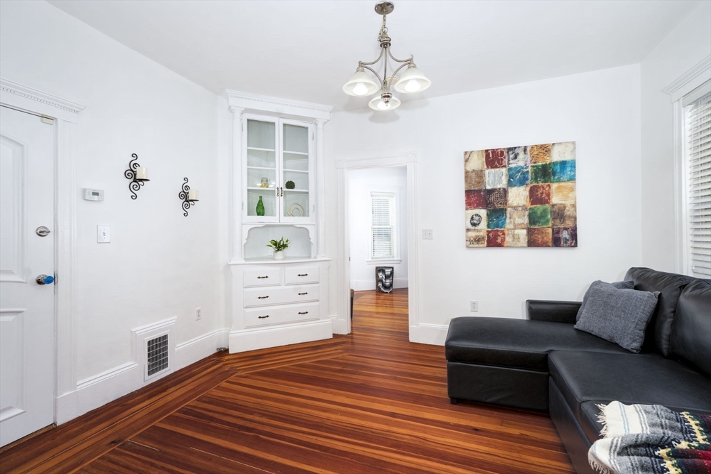 122 Brook Rd # 2
