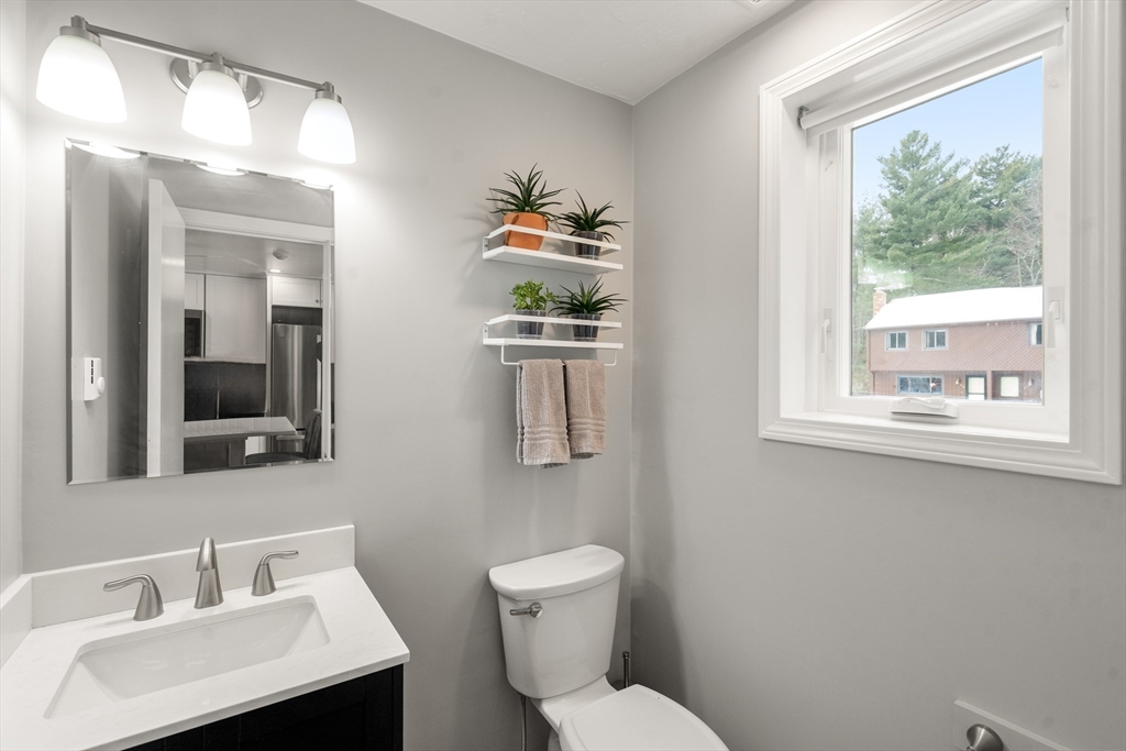 576 Dedham St # 576