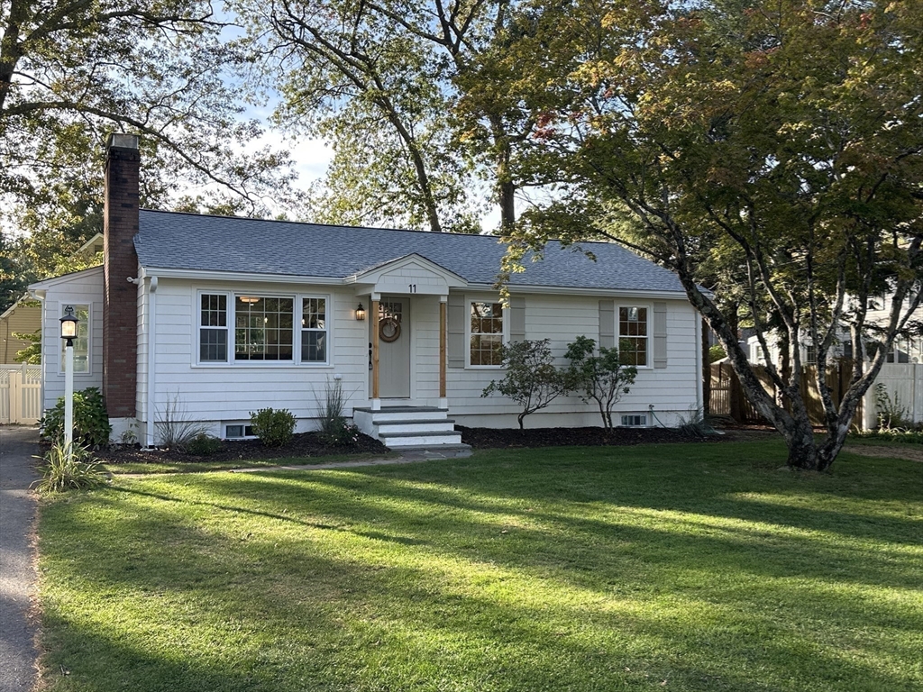 11 Great Lake Dr