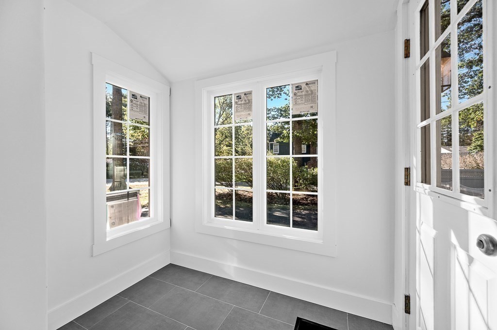 11 Great Lake Dr