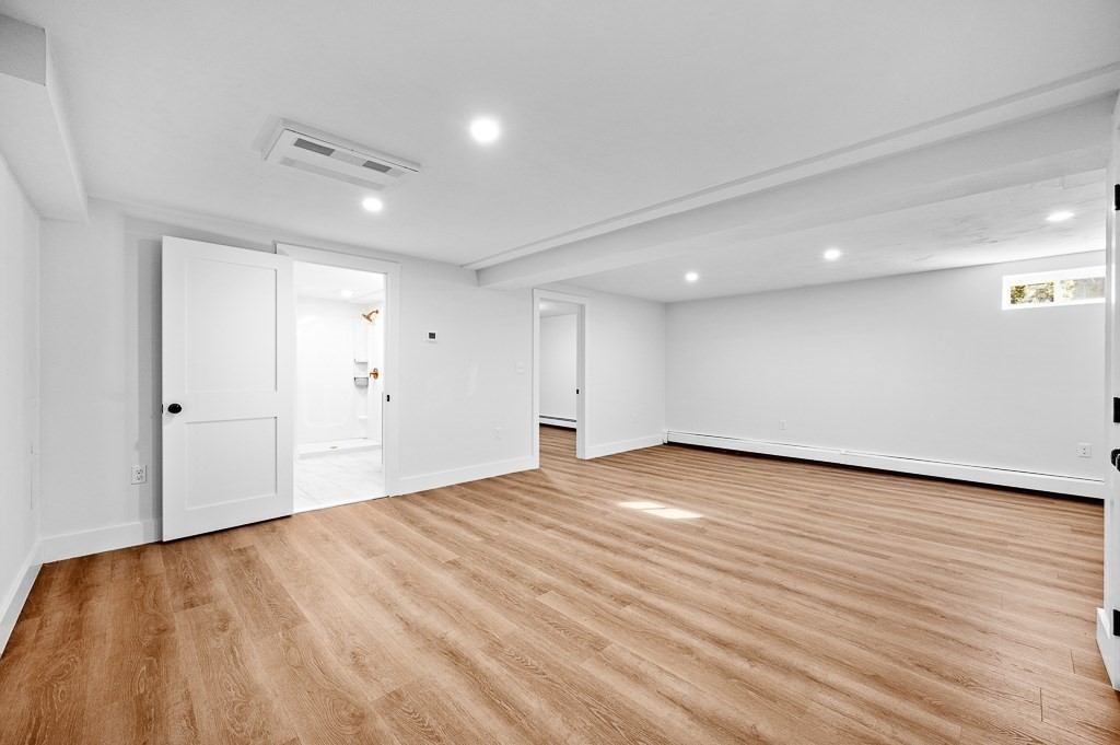 11 Great Lake Dr