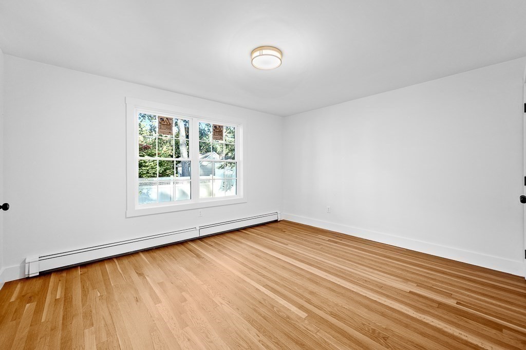11 Great Lake Dr