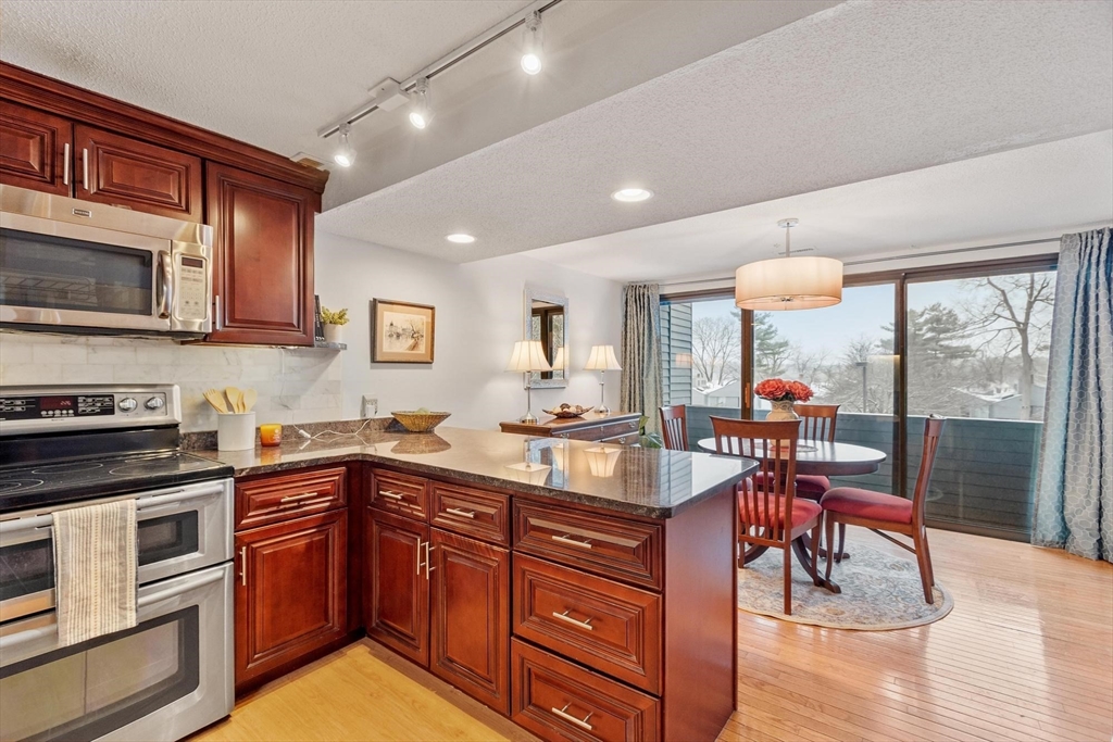 262 Brown Bear Crossing # 262