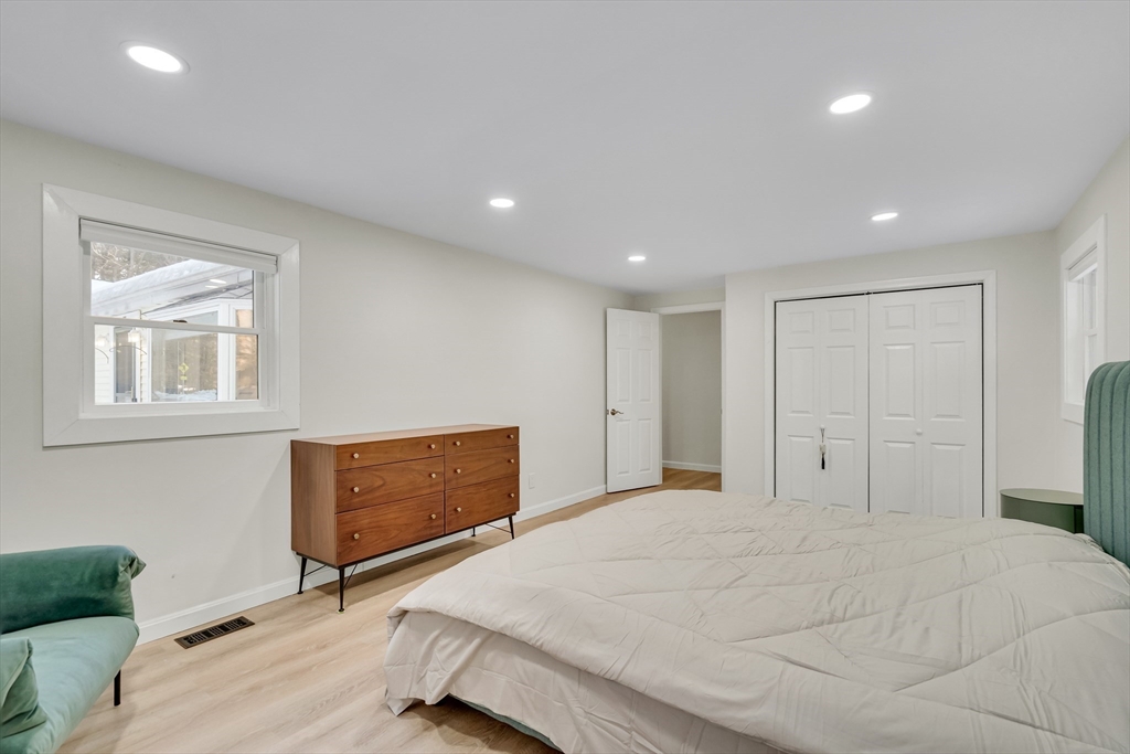 50 Acton Rd