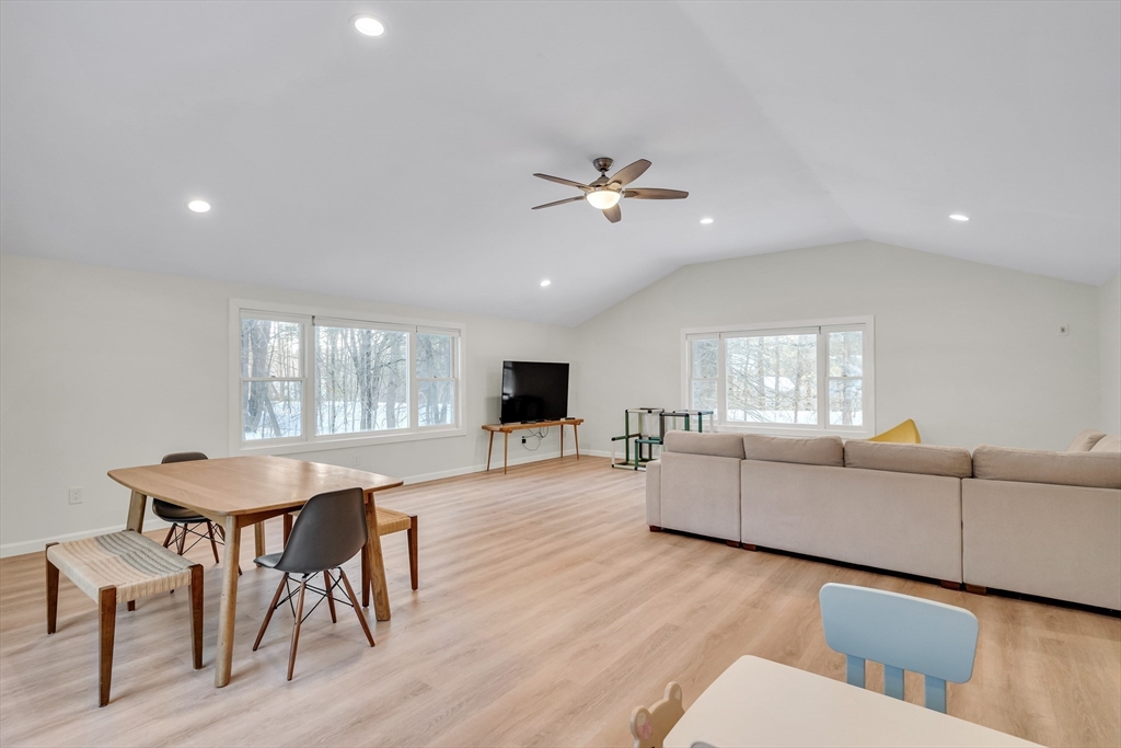 50 Acton Rd