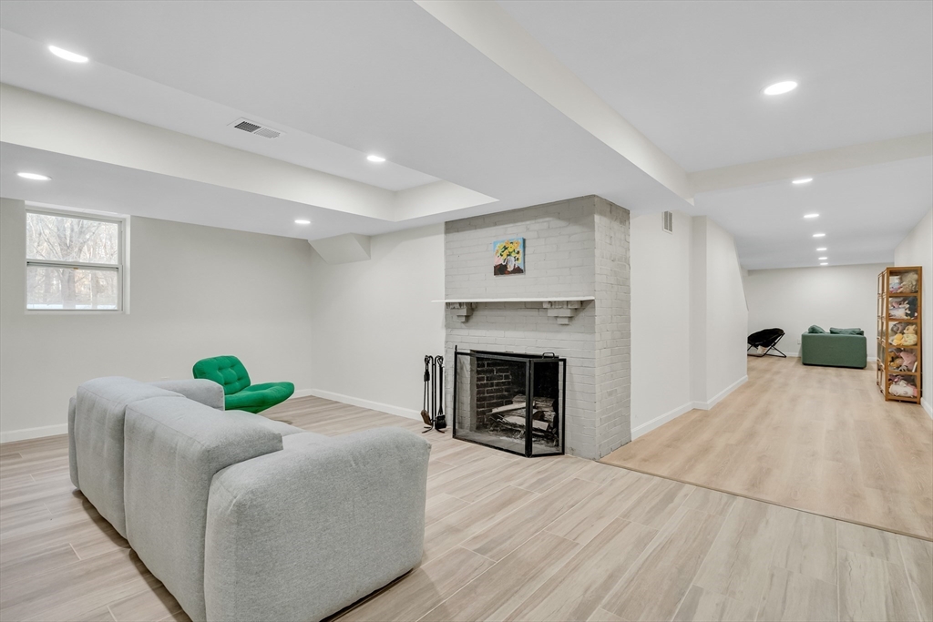 50 Acton Rd