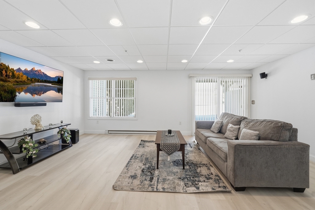 5 Lincoln Ln # 5