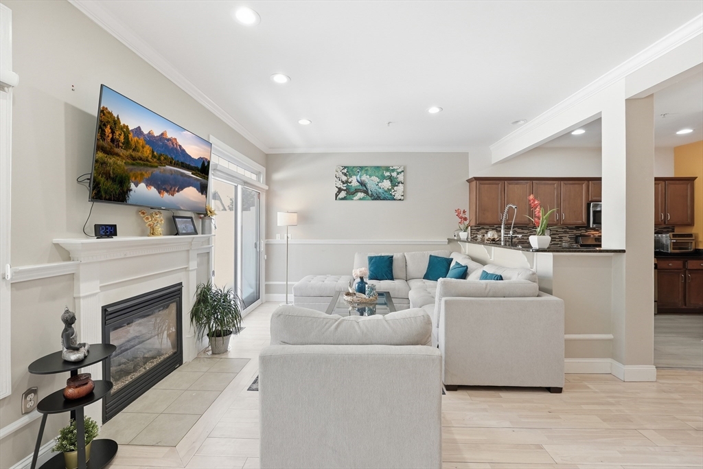 5 Lincoln Ln # 5