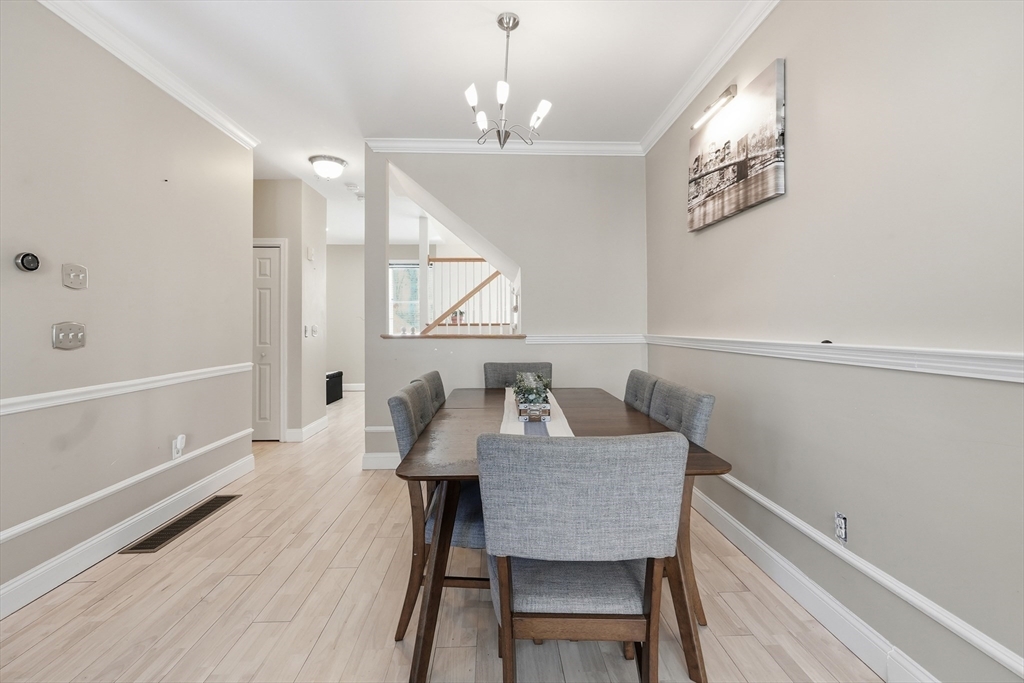 5 Lincoln Ln # 5