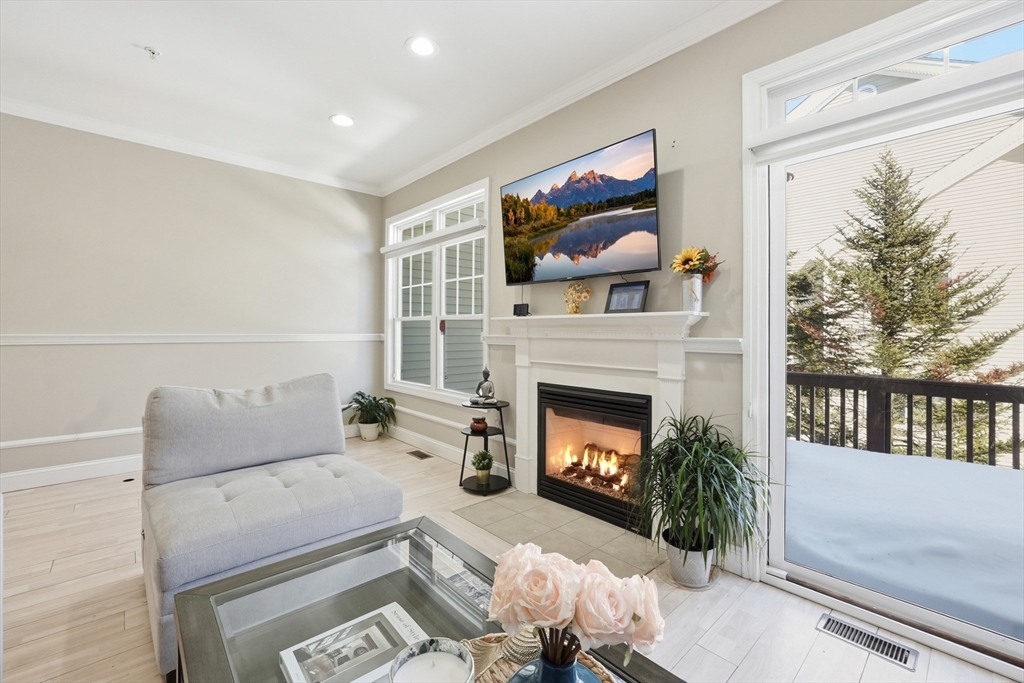 5 Lincoln Ln # 5