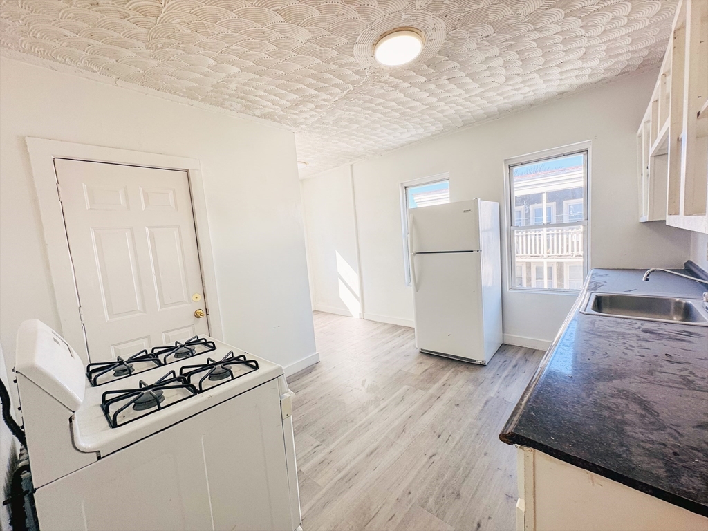 513 Washington St # 2