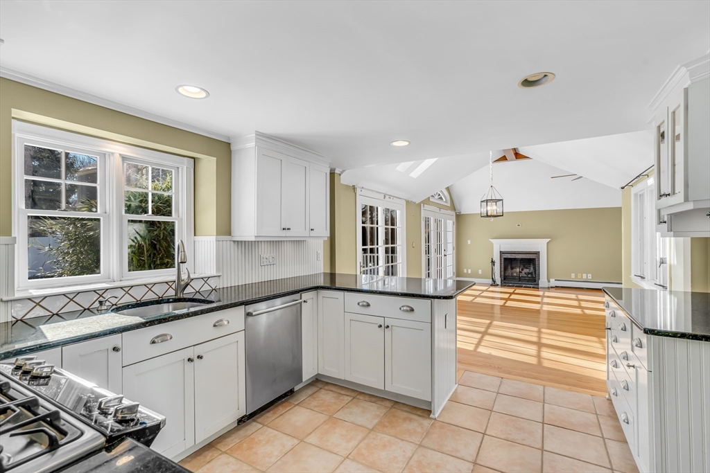 2270 Massachusetts Ave