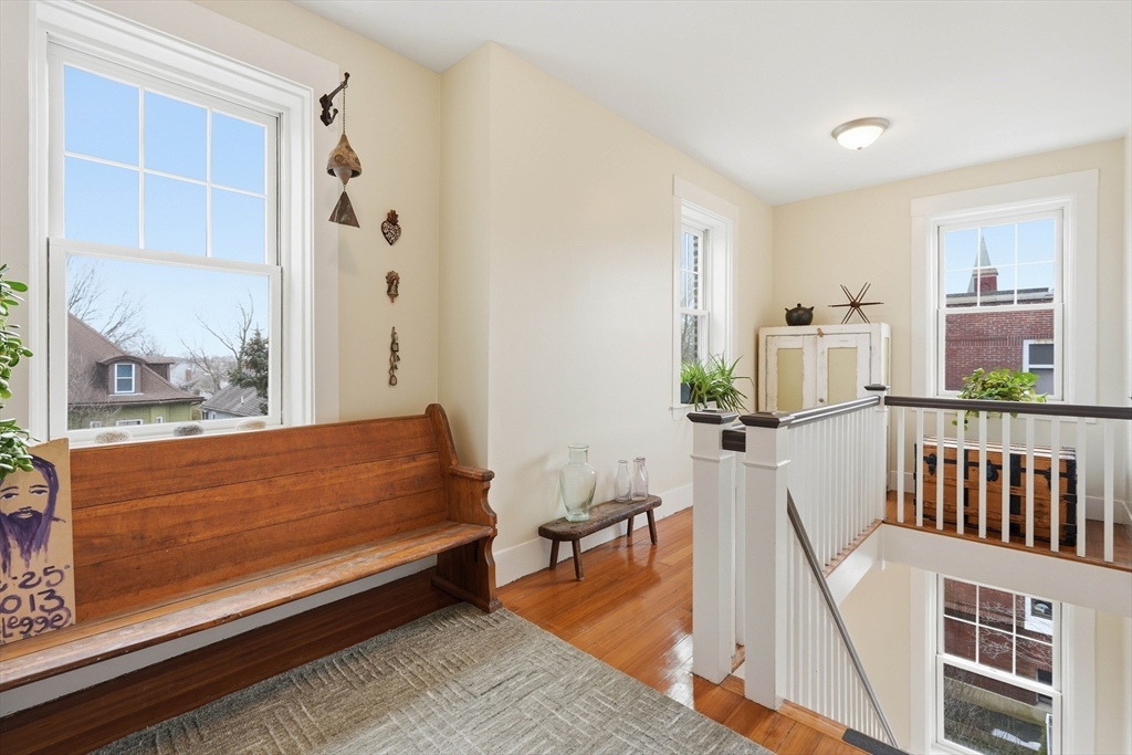 52 Thurston St # 3