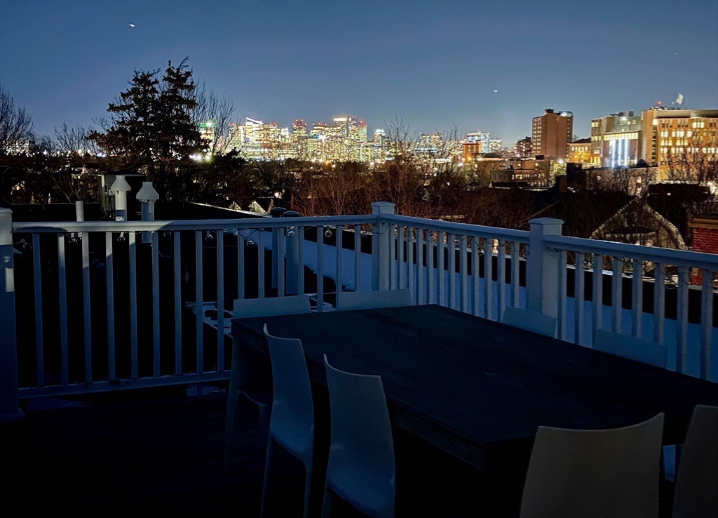 52 Thurston St # 3