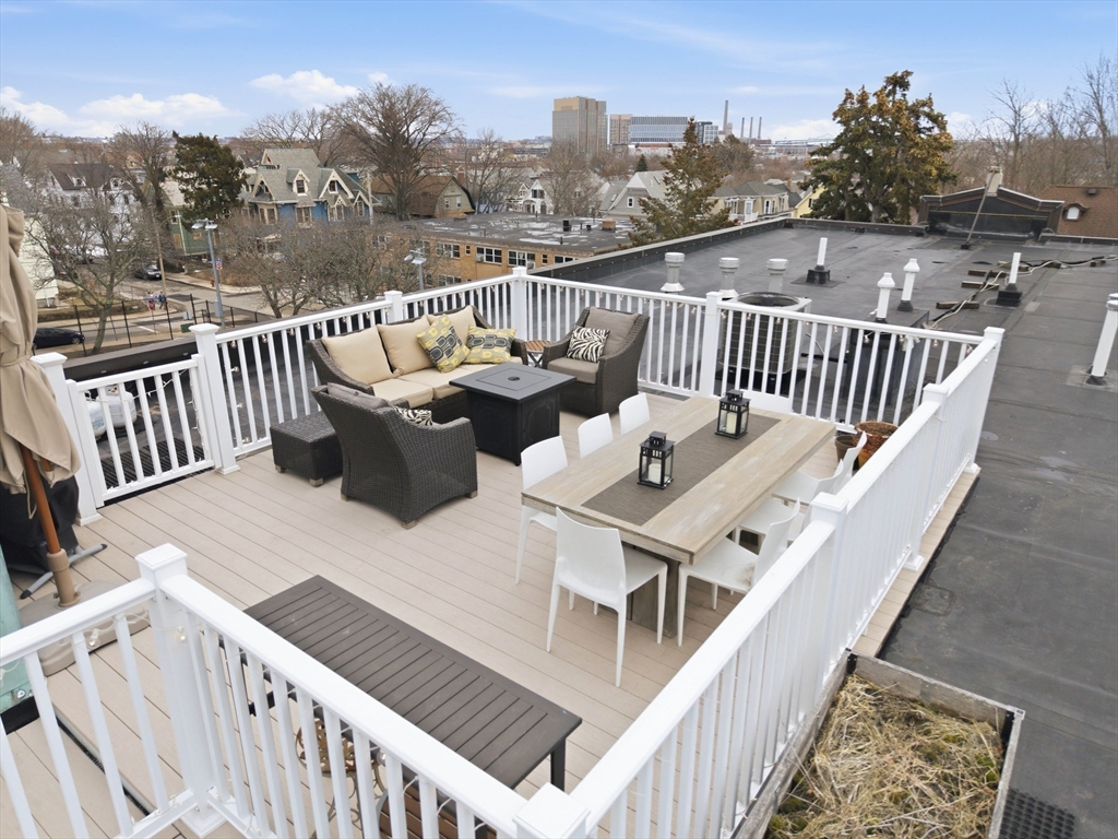 52 Thurston St # 3