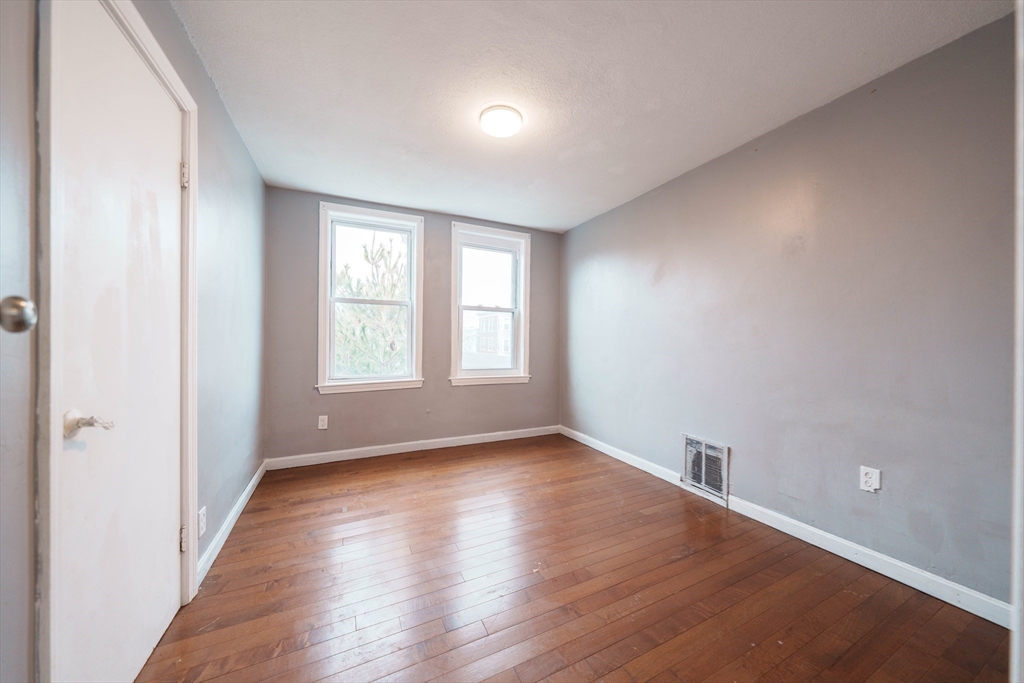 37 Maverick St