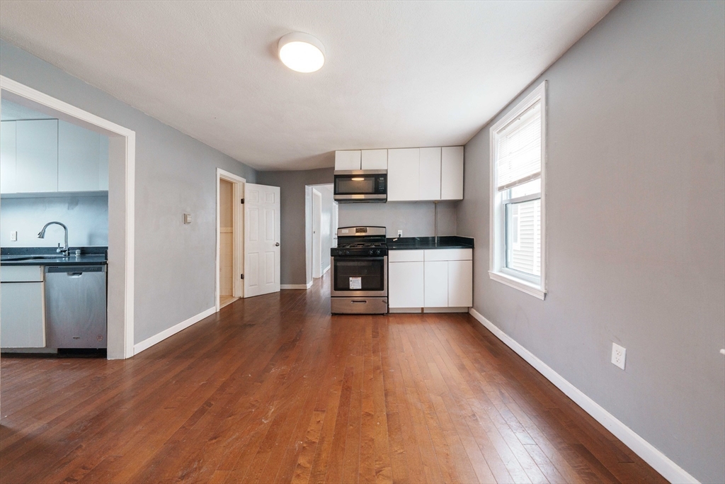 37 Maverick St