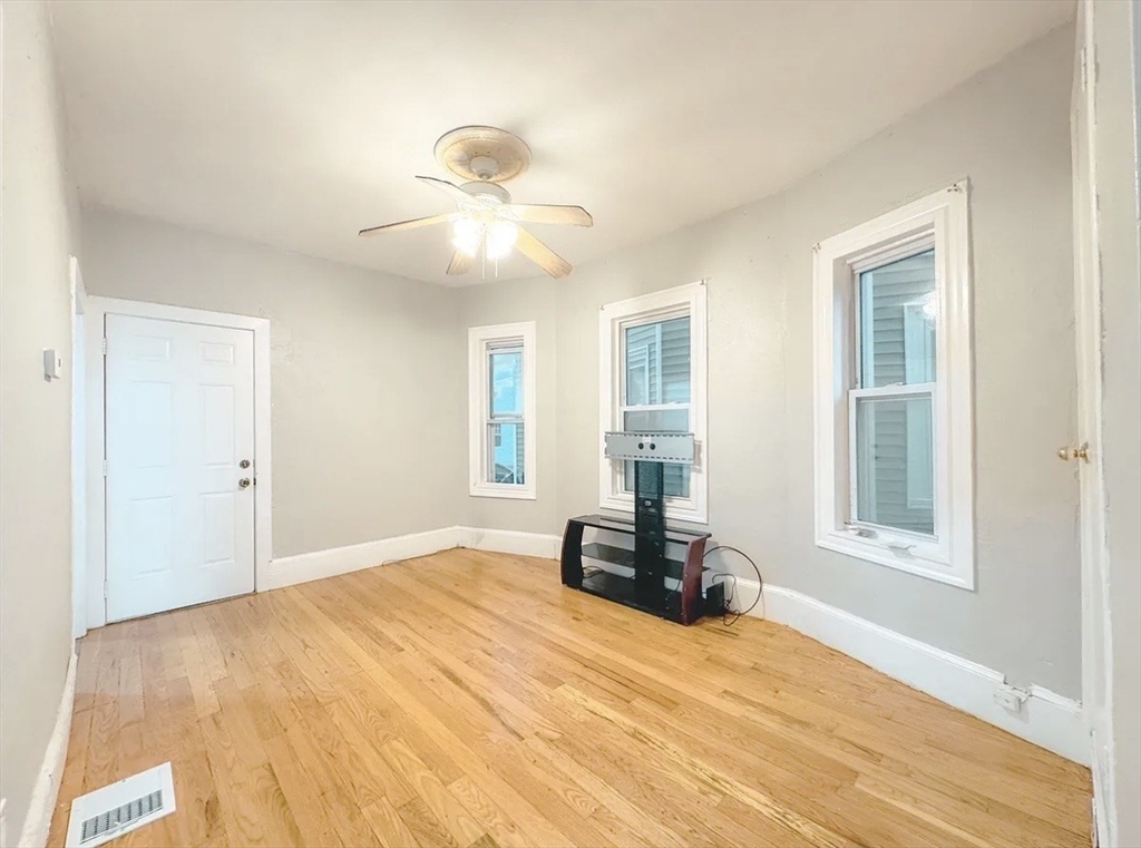 37 Maverick St