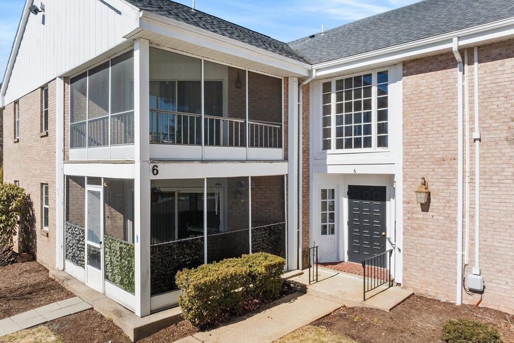 6 Jessica Dr Unit: E