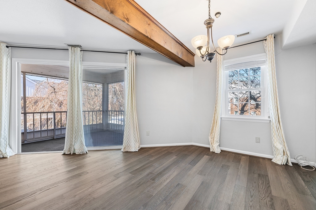 6 Jessica Dr Unit: E