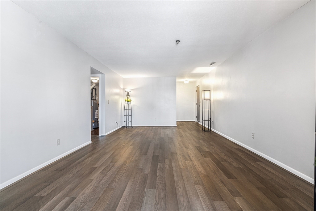 6 Jessica Dr Unit: E