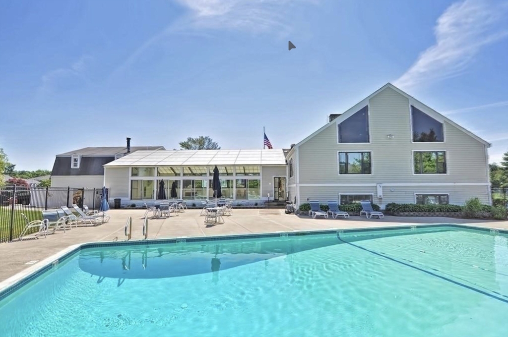 6 Jessica Dr Unit: E