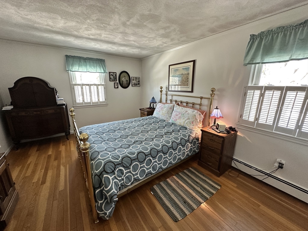 12 Wellington Lane Ave