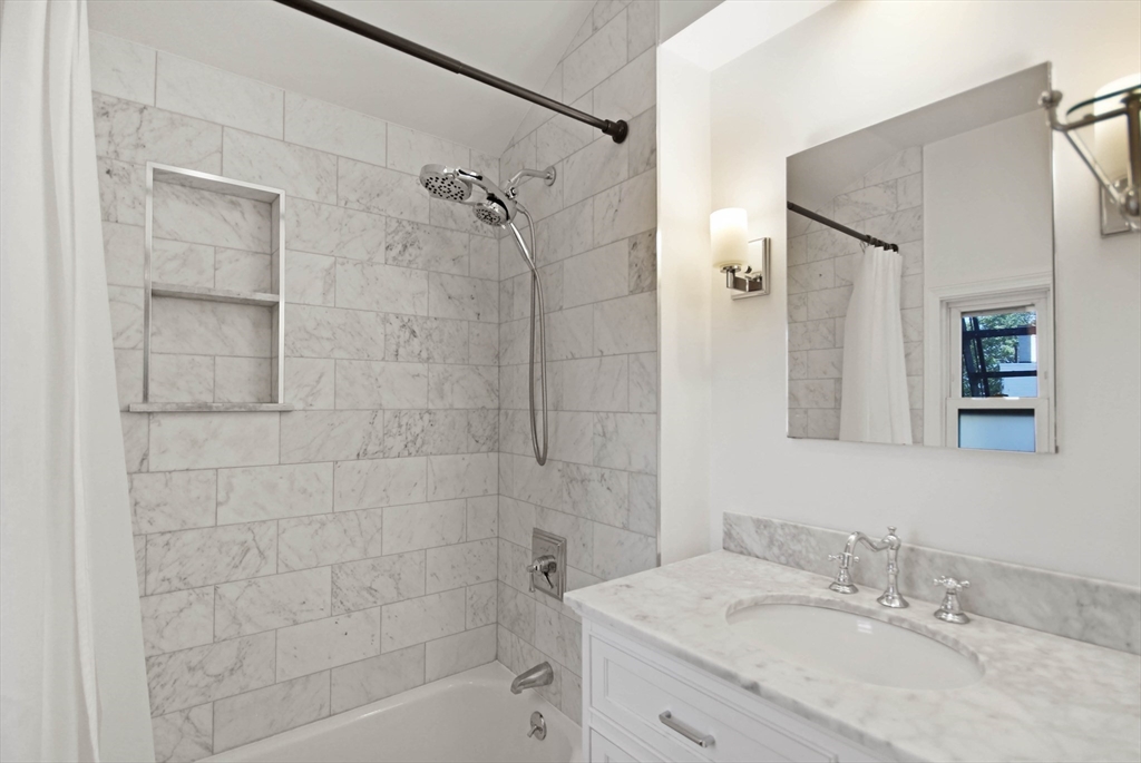 12 Salem Street Ave # 2