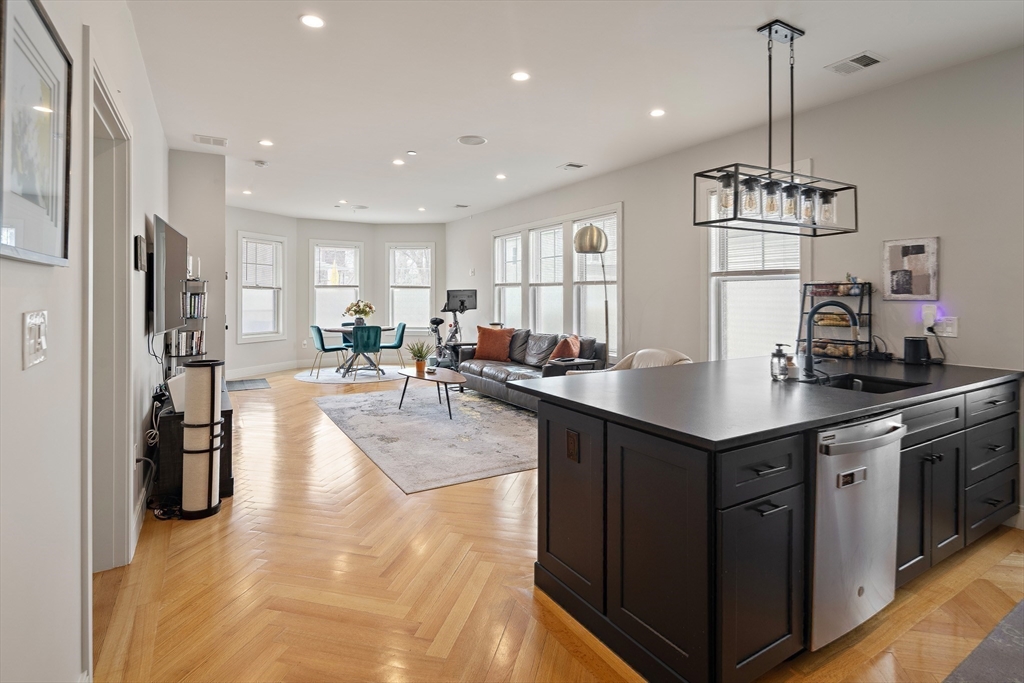 108 Mount Pleasant Ave # 4