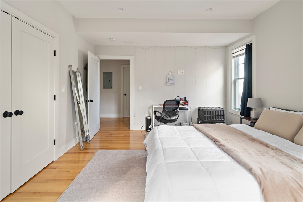 108 Mount Pleasant Ave # 4