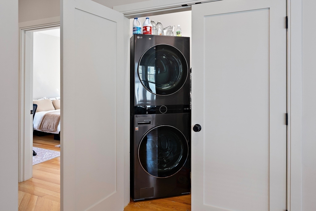 108 Mount Pleasant Ave # 4