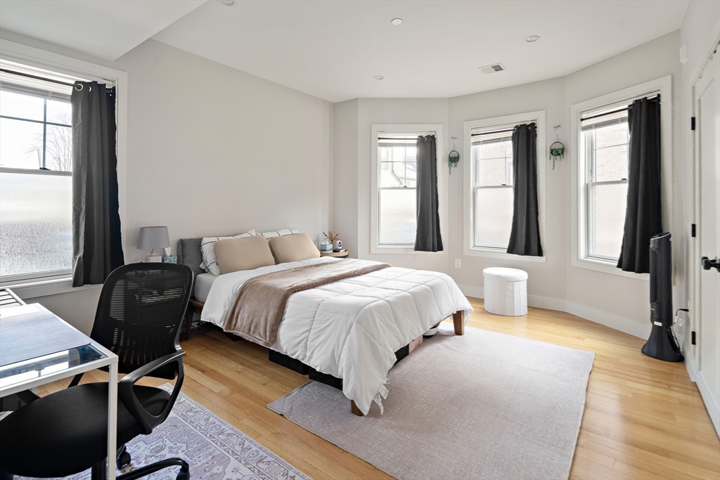 108 Mount Pleasant Ave # 4