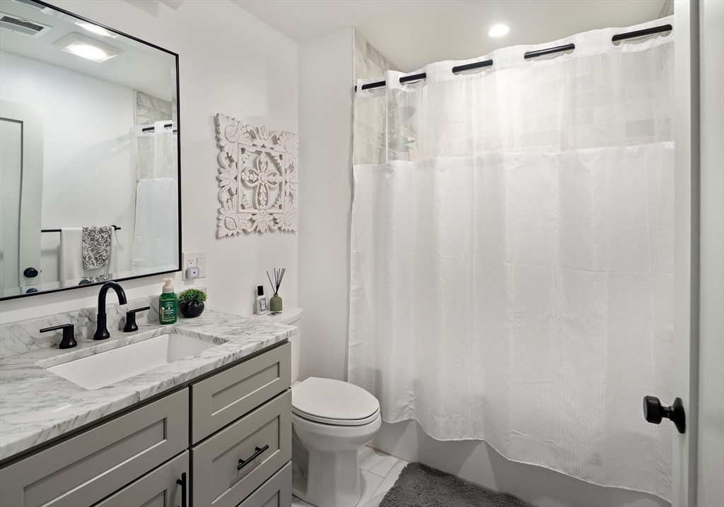 108 Mount Pleasant Ave # 4