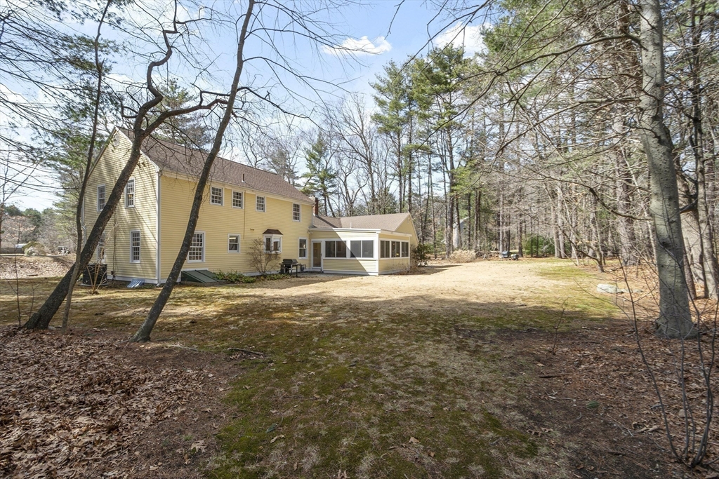 1 Carlton Dr