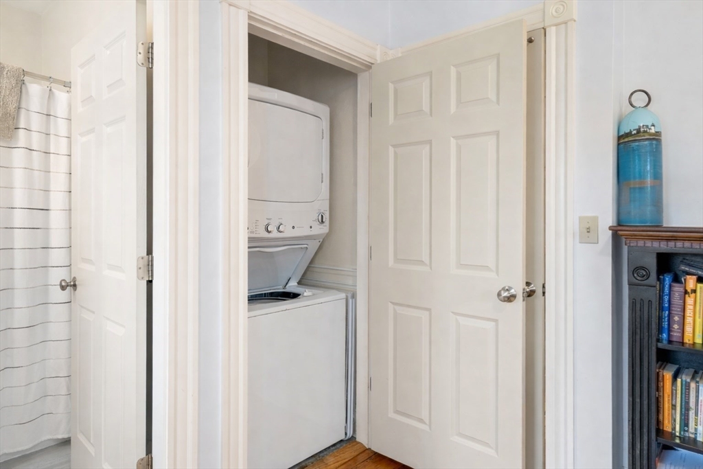 20 Porter St # 3