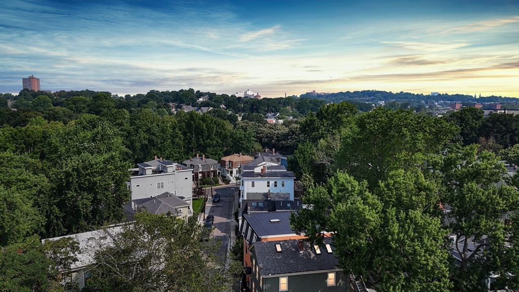 20 Porter St # 3
