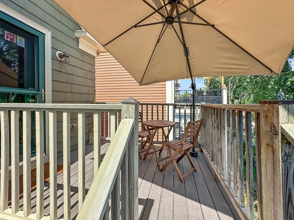 20 Porter St # 3
