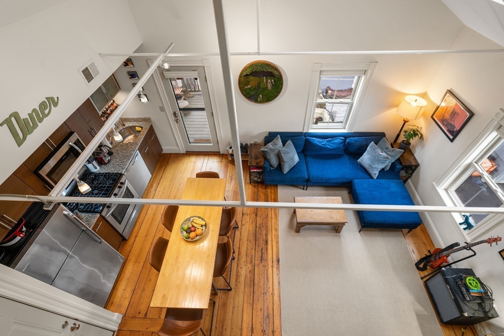 20 Porter St # 3