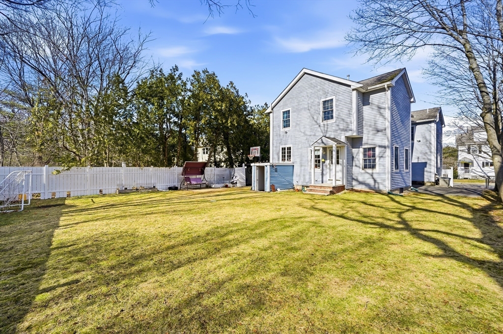 38 Pickering St # A
