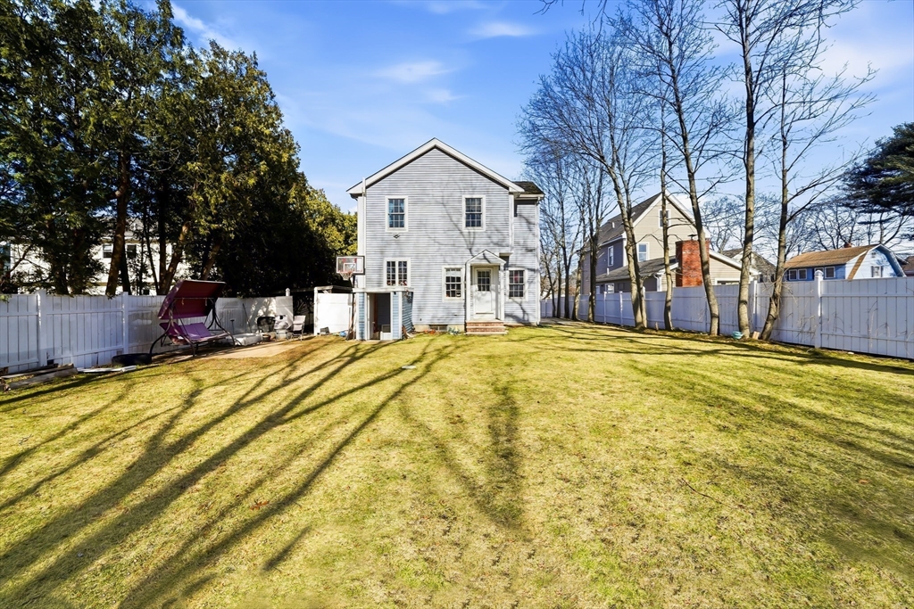 38 Pickering St # A