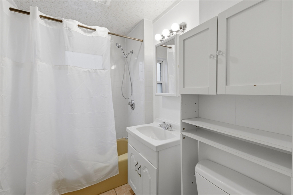 54 Thomas Street # 2