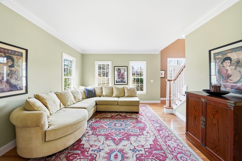 21 Sylvan Dr