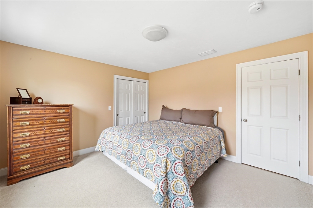 21 Sylvan Dr