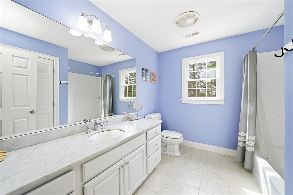 21 Sylvan Dr