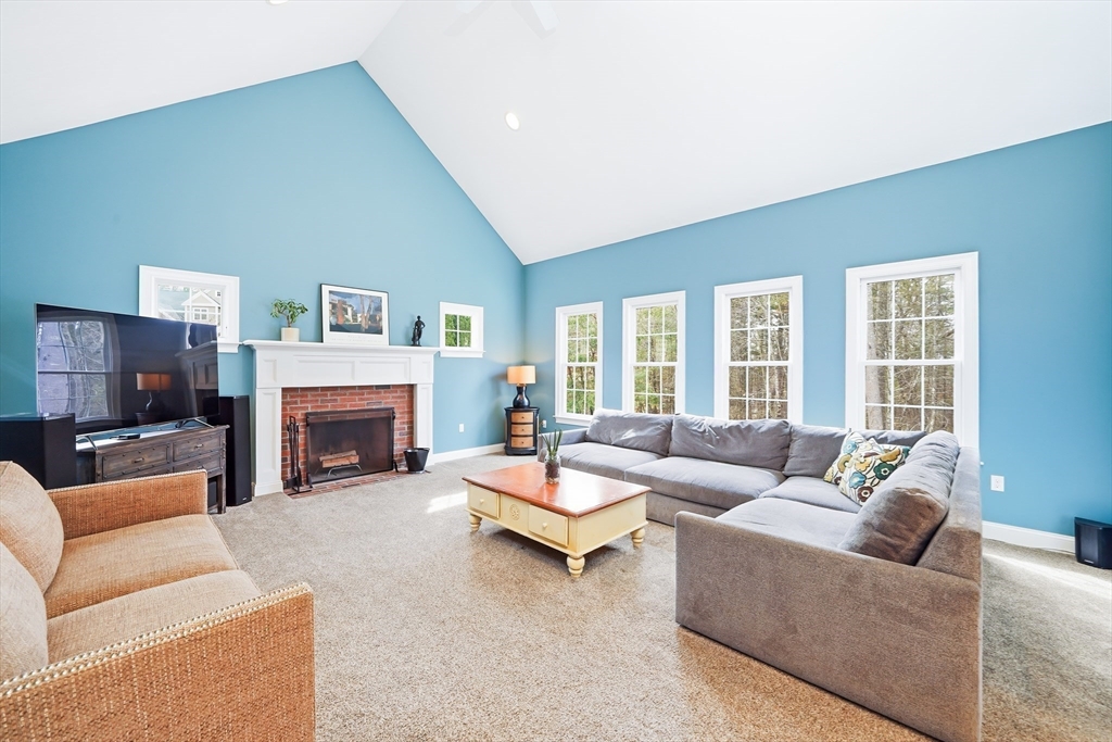21 Sylvan Dr