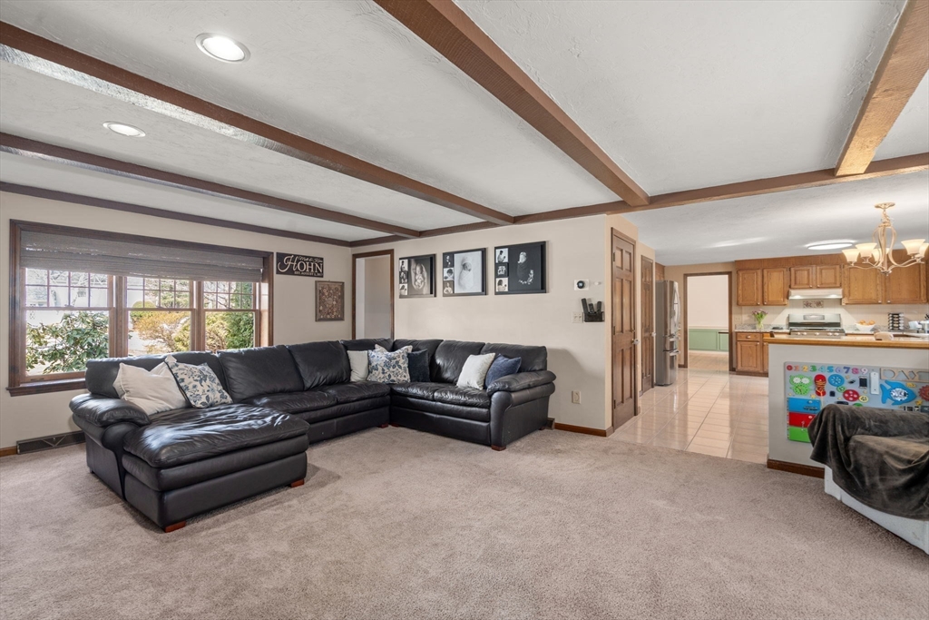 122 Farrington Ln