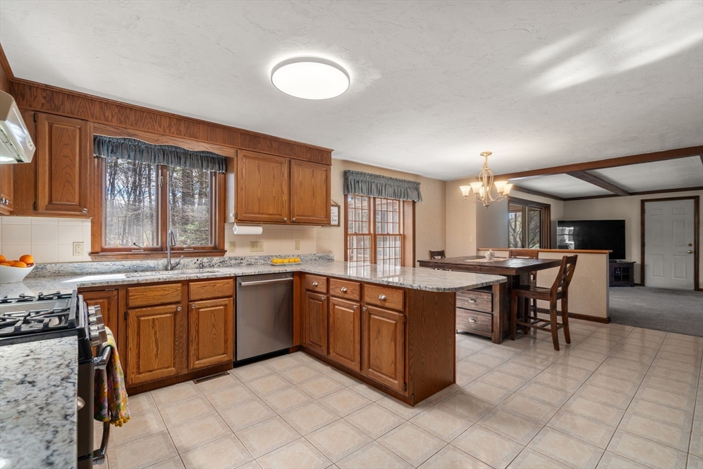122 Farrington Ln