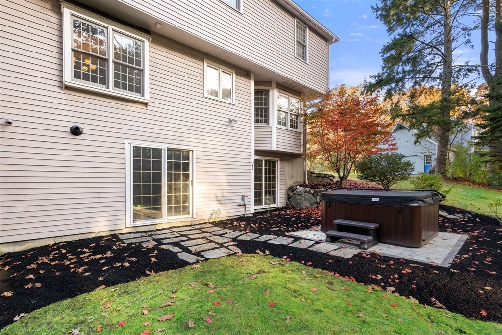 122 Farrington Ln