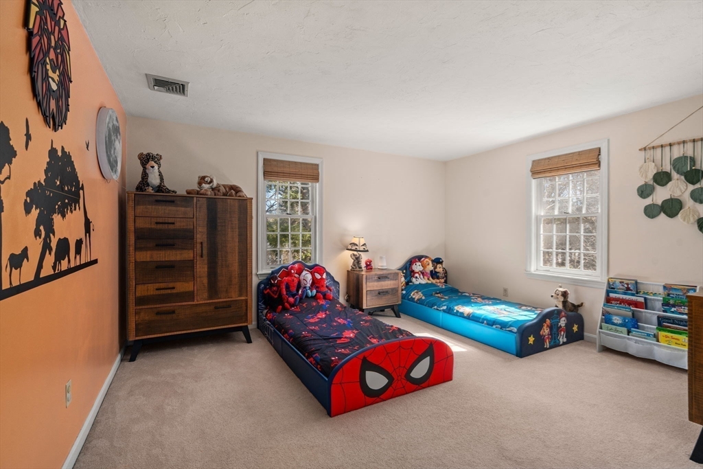 122 Farrington Ln